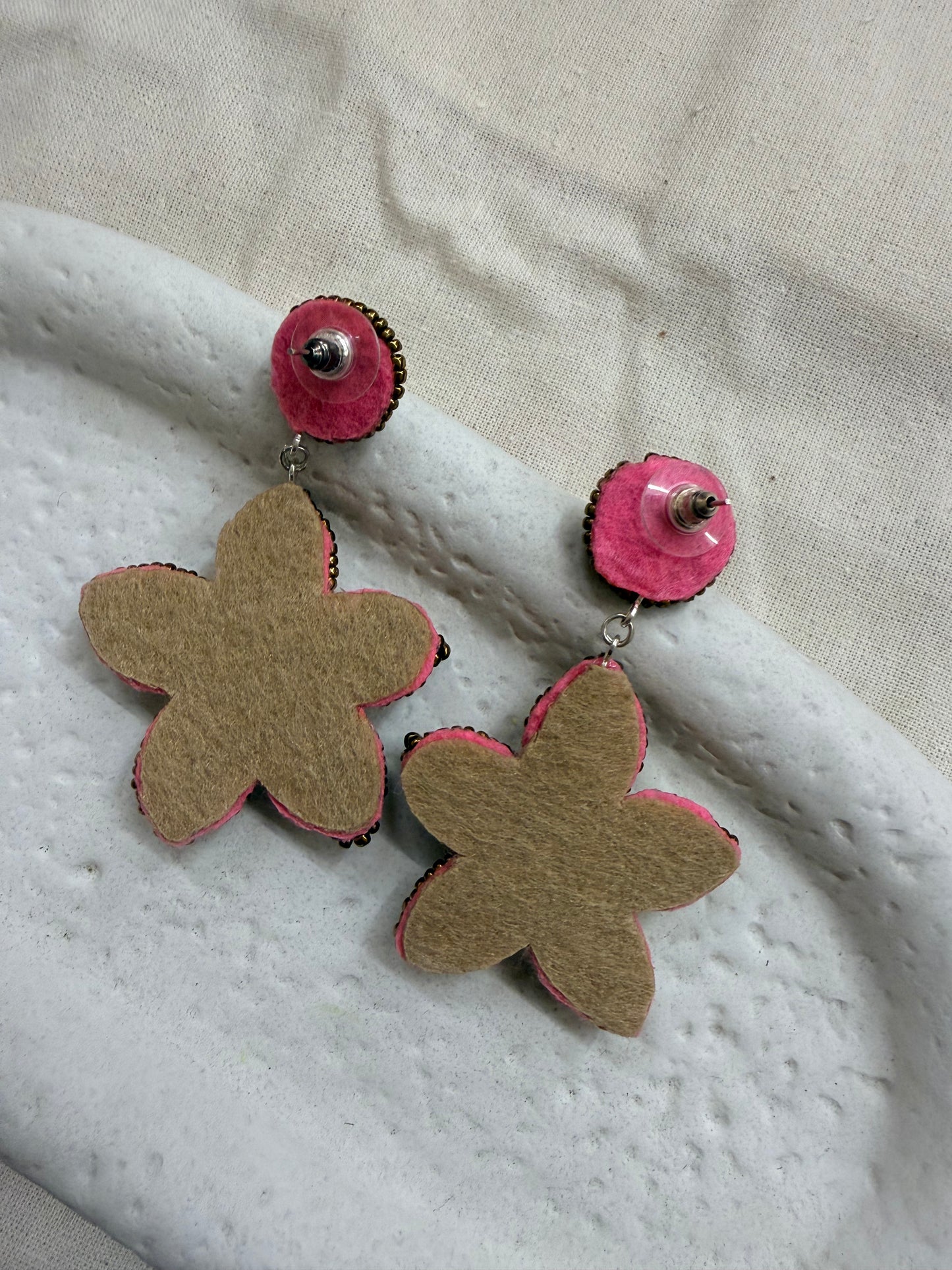 Earing Handmade Cowdi Jewellry