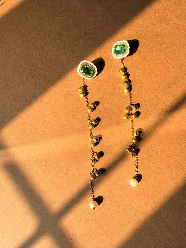 Emerald Raga Earrings - image 4
