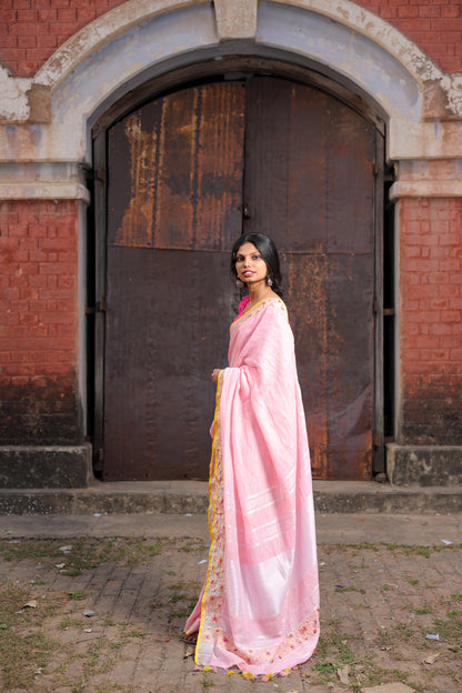 Linen Saree with Artistic Patchwork | Elegant Summer Wear