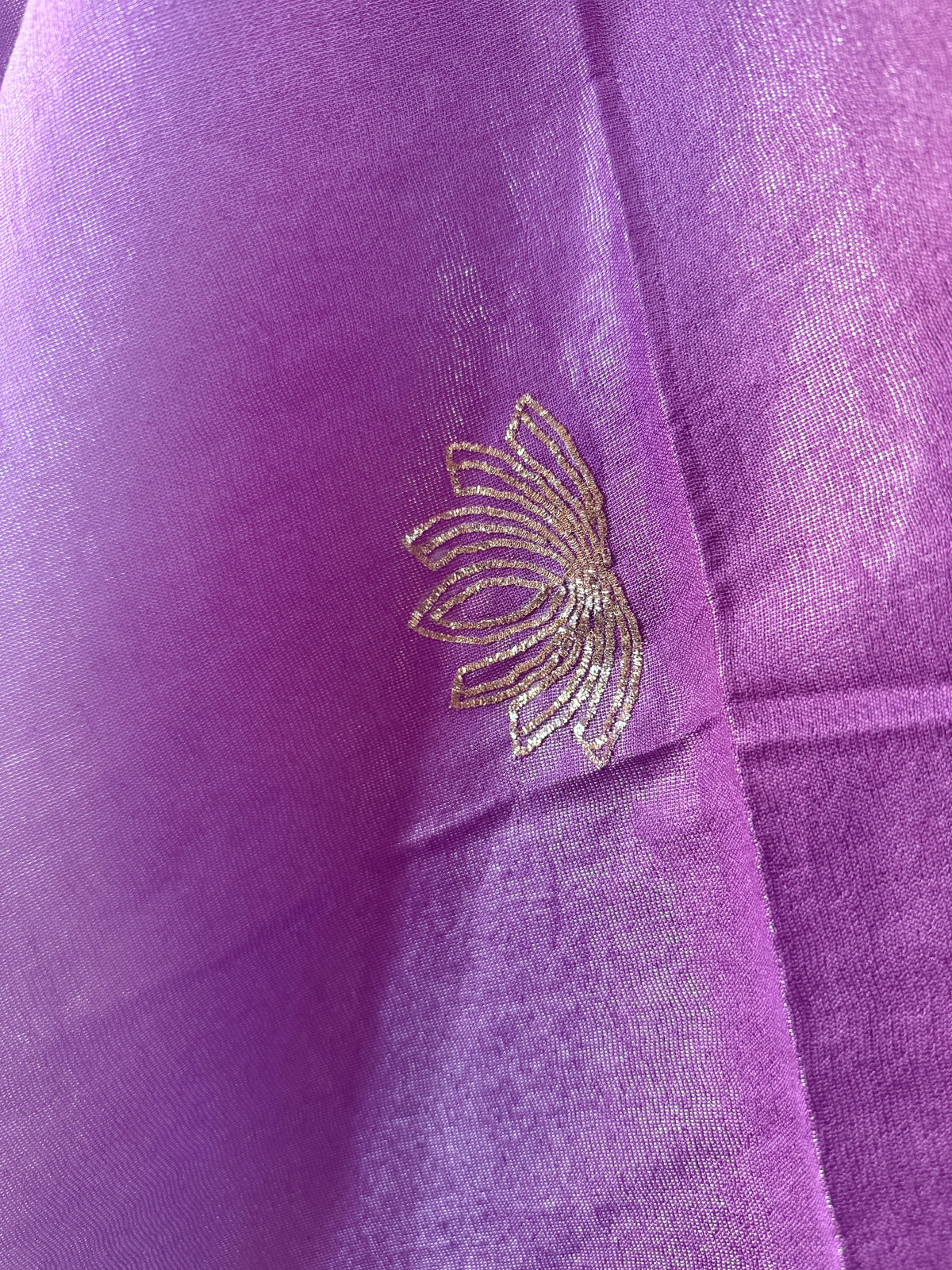 Lavender lotus zardozi dupatta with gold zari work and scalloped border – drape view
