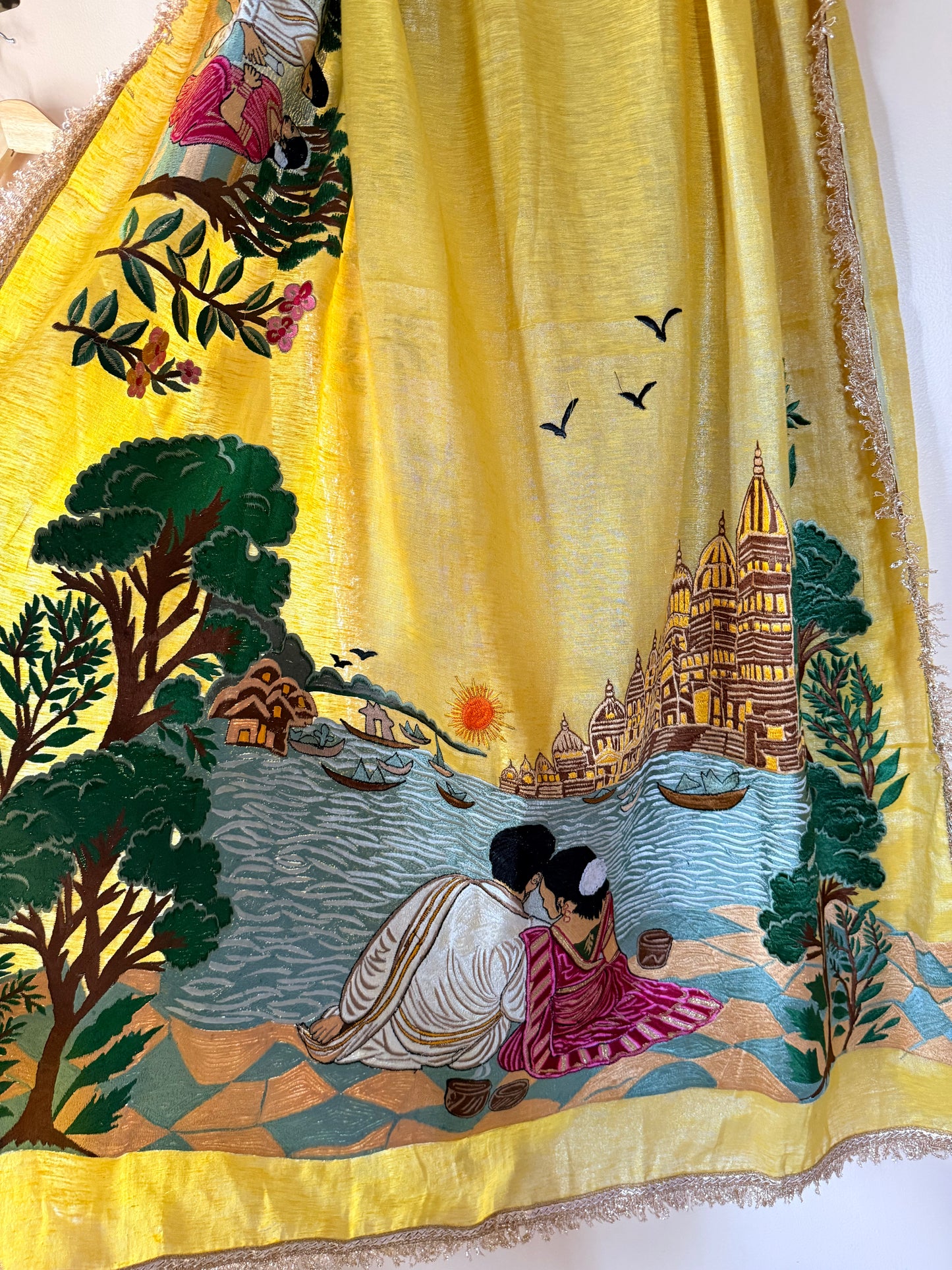 Varanasi Ghat Hand-Embroidered Tissue Linen Wedding Saree – Kashi Kahani
