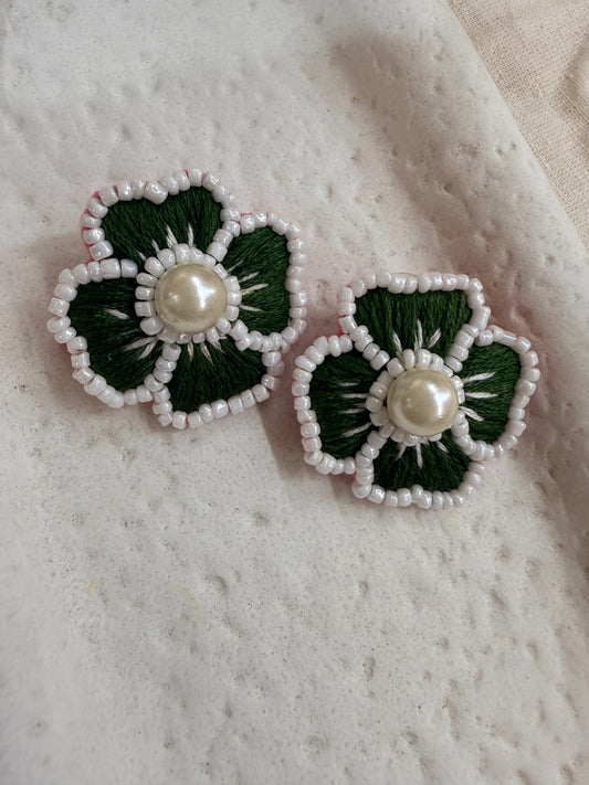 Earing Handmade Green Resham Thread And Pearl