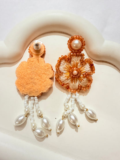 Earing Handmade Flower From Thread And Pearl