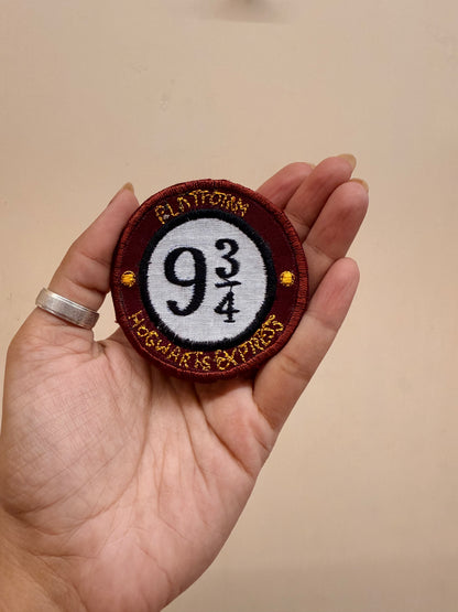 Platform 9 3/4 Embroidered Brooch front