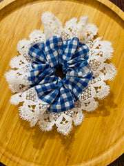 Scrunchies In Checks With Lace