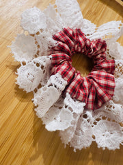Scrunchies In Checks With Lace