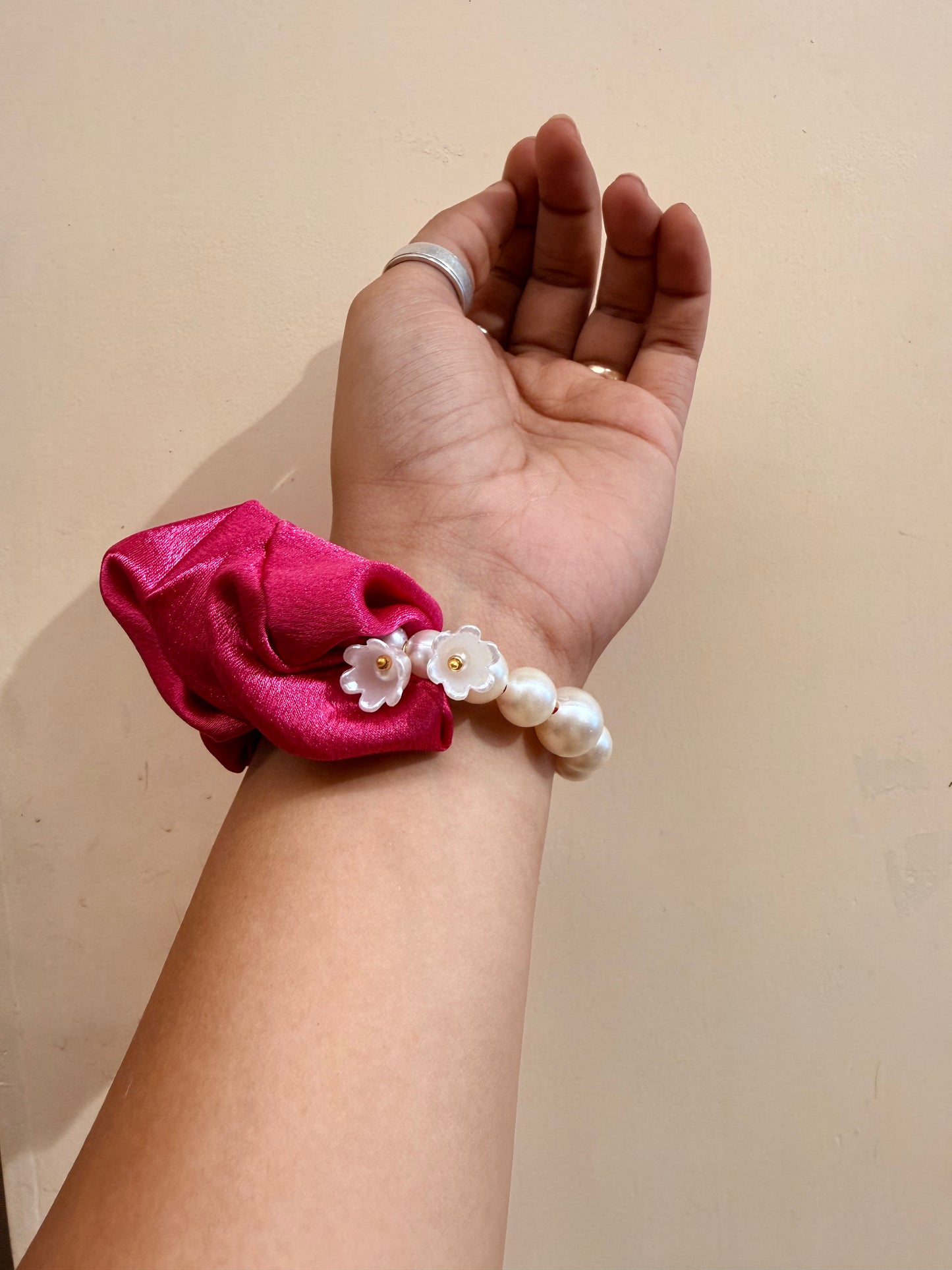 Pearl Handle Scrunchie - Hot Pink