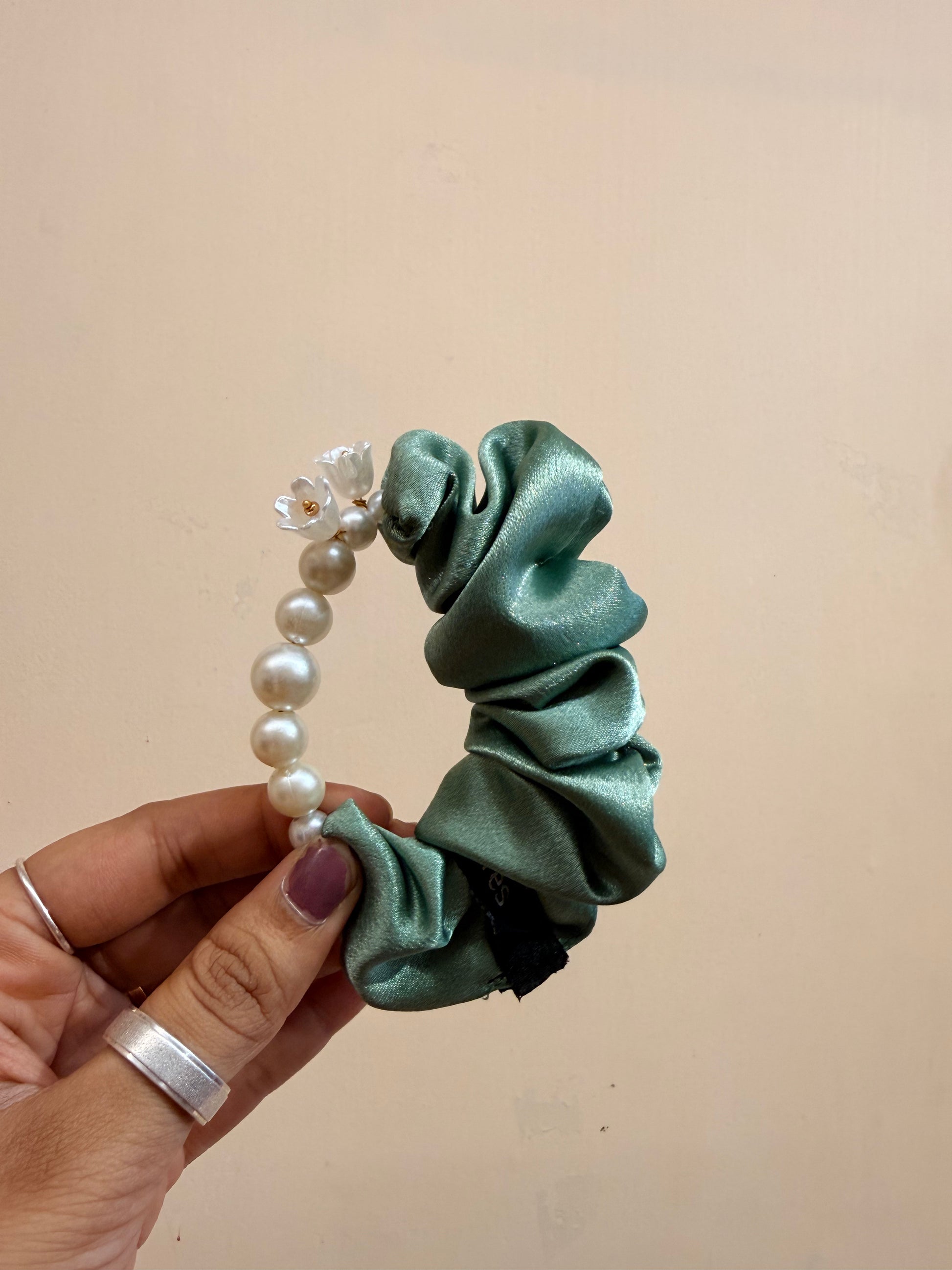 Pearl Handle Scrunchie - Sage Green