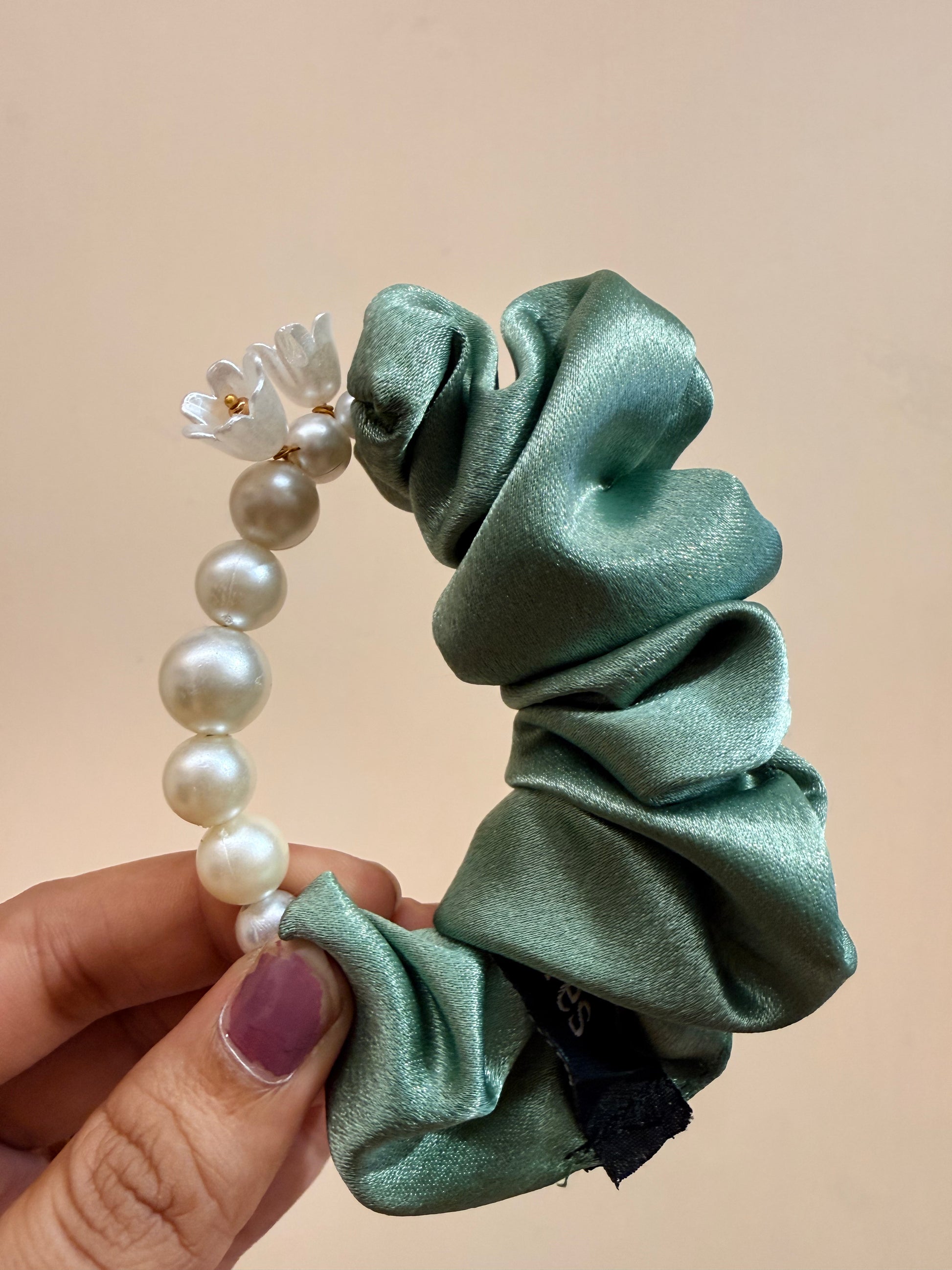 Pearl Handle Scrunchie - Sage Green