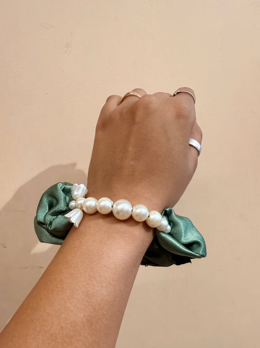 Pearl Handle Scrunchie - Sage Green