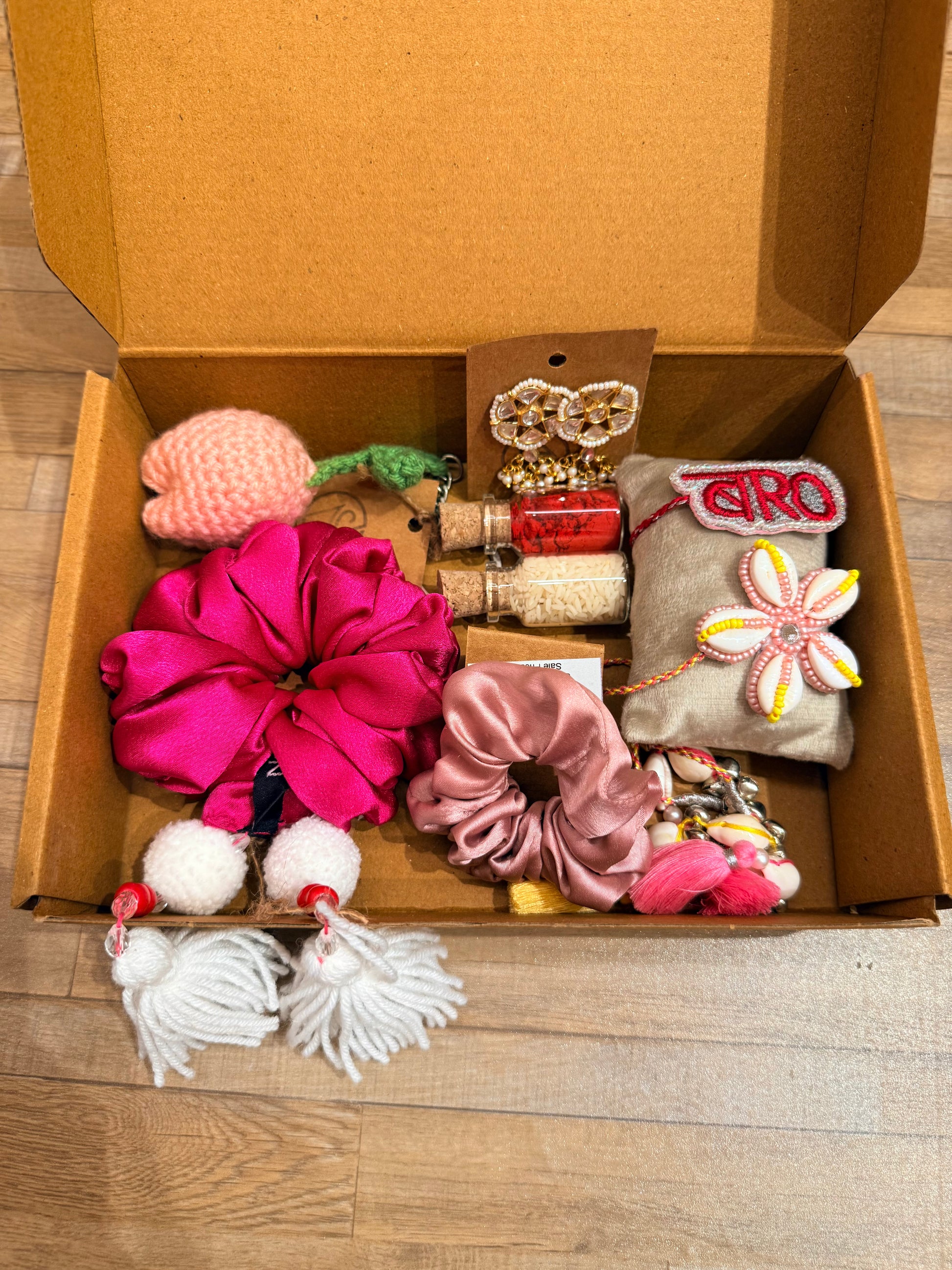Bro Special Rakhi gift box with scrunchie and earrings