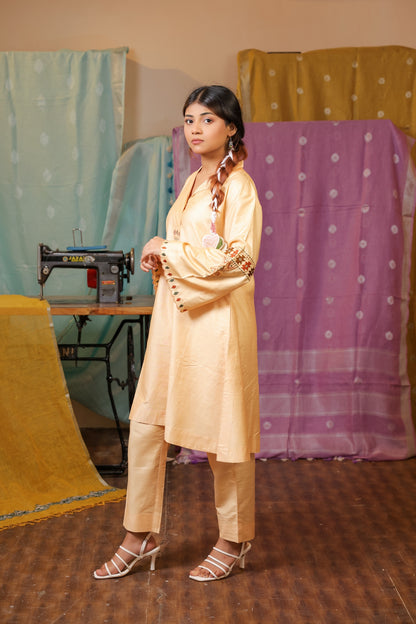 Off White Viscose Hand Embroidered Kurta Pant Set for Women