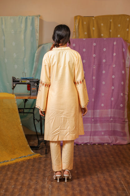 Off White Viscose Hand Embroidered Kurta Pant Set for Women